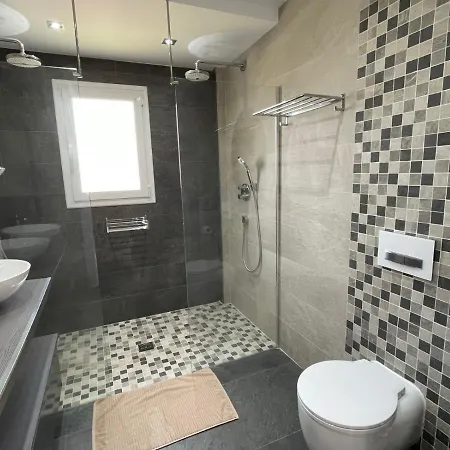 Exclusive Duplex Penthouse In Puerto Banus *